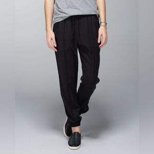 Lululemon Mat To Street Pant Lightweight Activewear Yoga Workout Gym Joggers